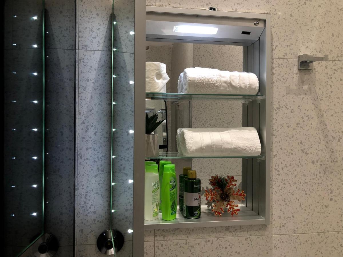 Urban Stay Tirana Deluxe Exterior photo