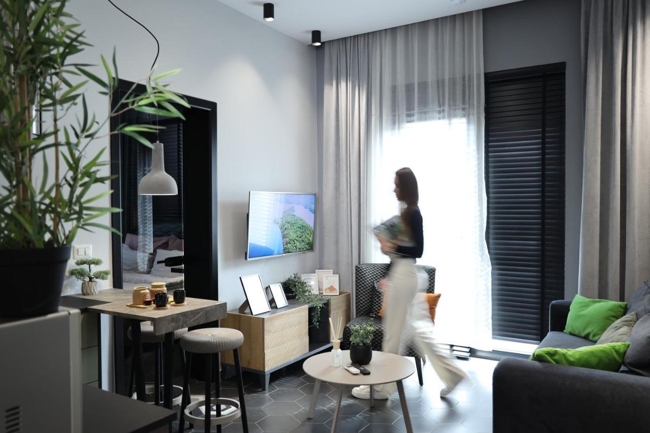 Urban Stay Tirana Deluxe Exterior photo
